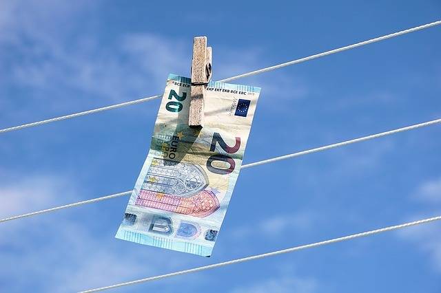 Der Bundestag beschließt Änderungen im Geldwäschegesetz